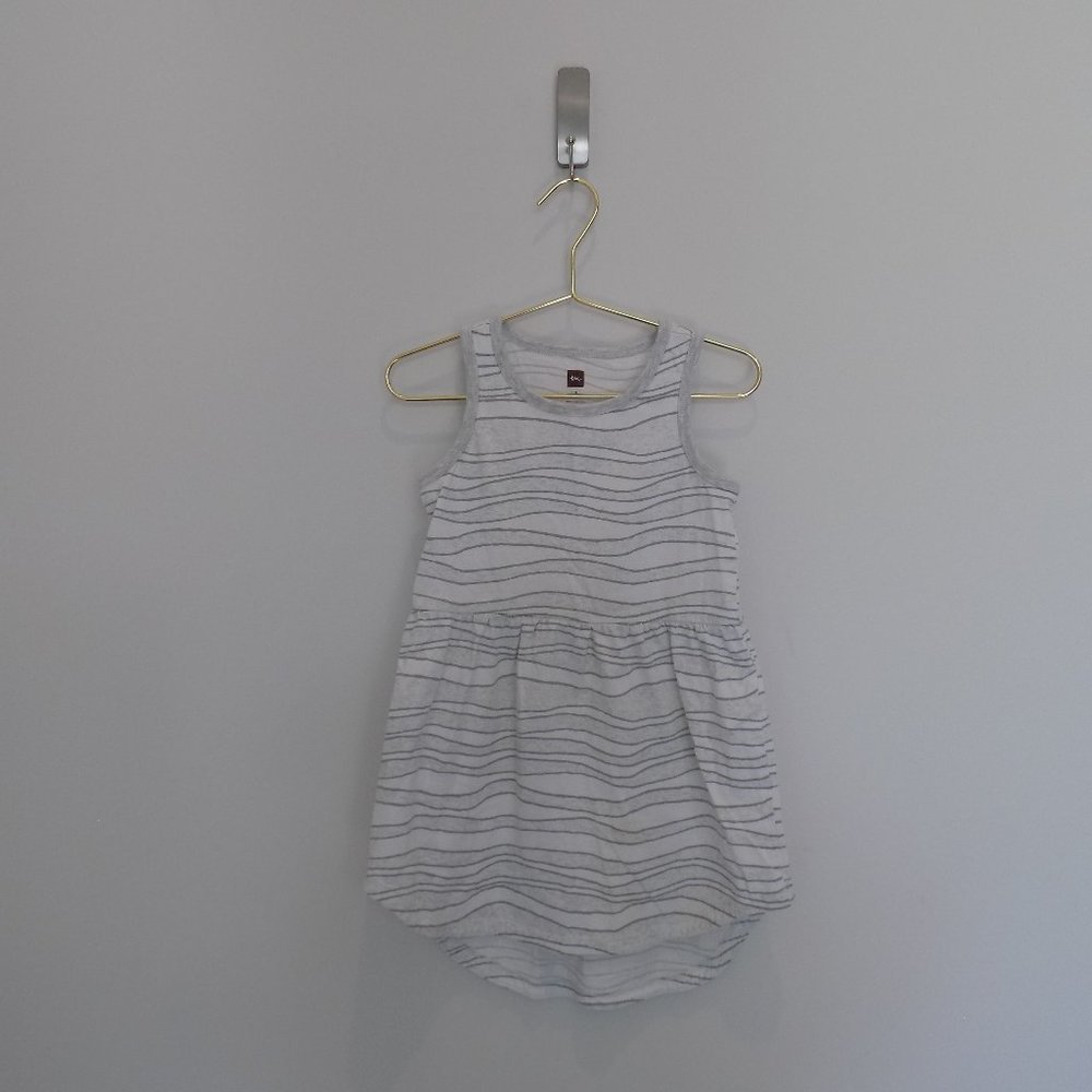 Tea Gray and White Sleeveless Dress [4Y]